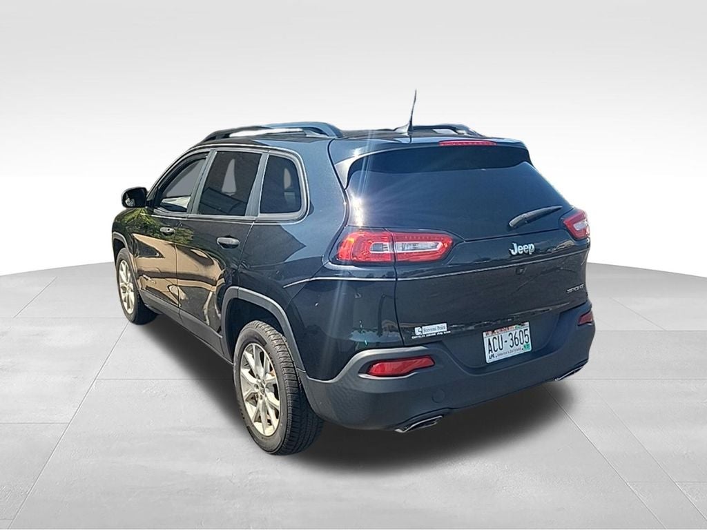 2016 Jeep Cherokee Sport