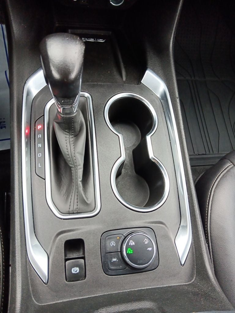 2022 Chevrolet Traverse LT Leather