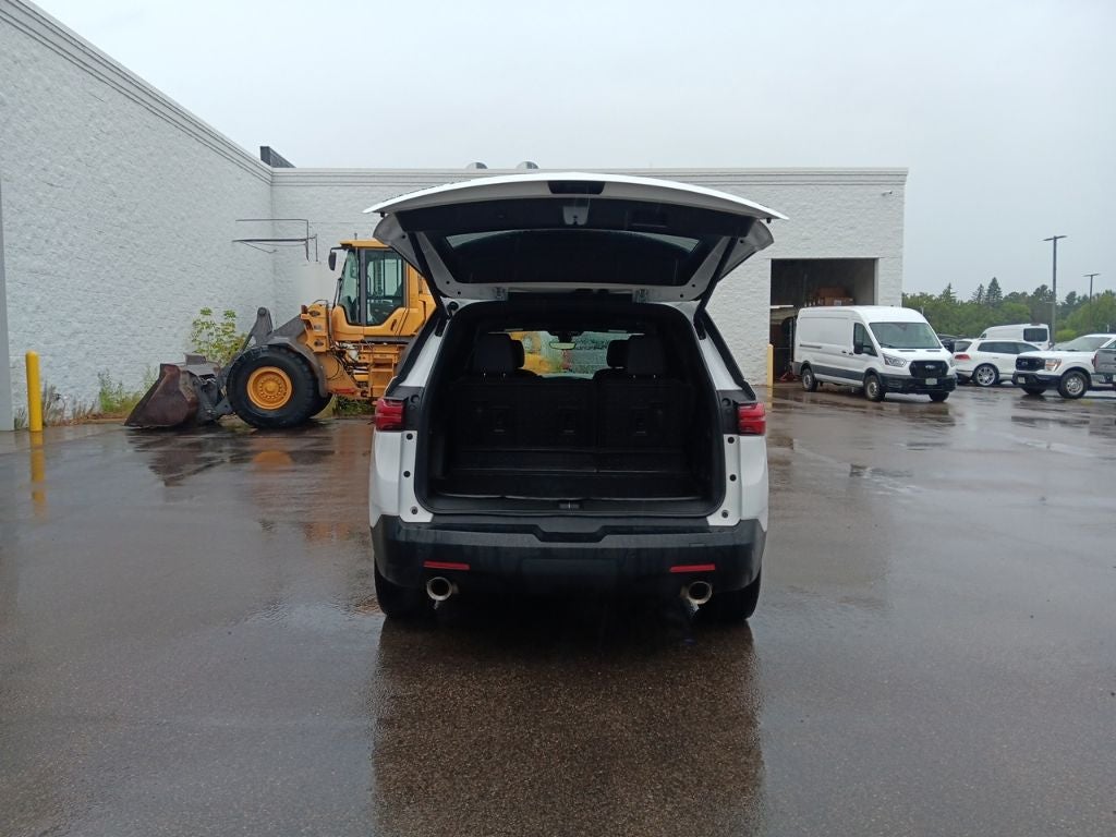 2022 Chevrolet Traverse LT Leather