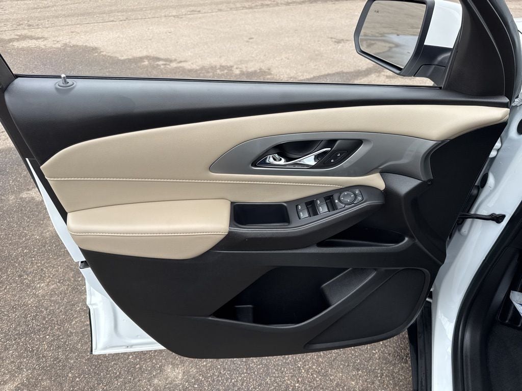 2022 Chevrolet Traverse LS w/1FL