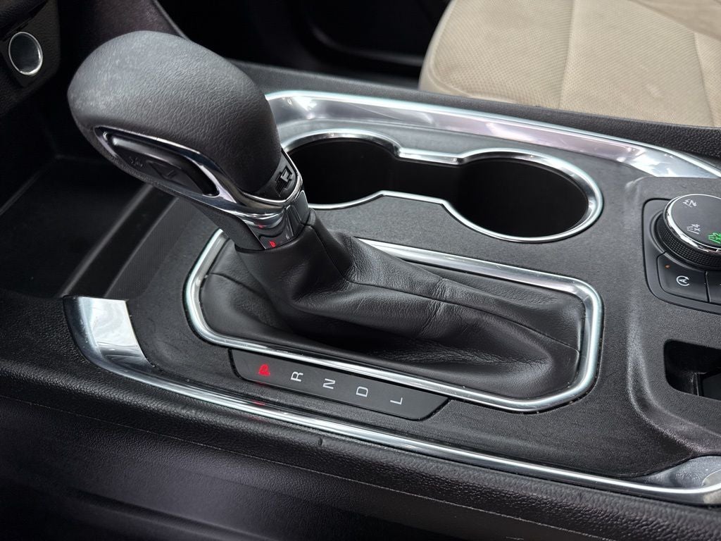 2022 Chevrolet Traverse LS w/1FL