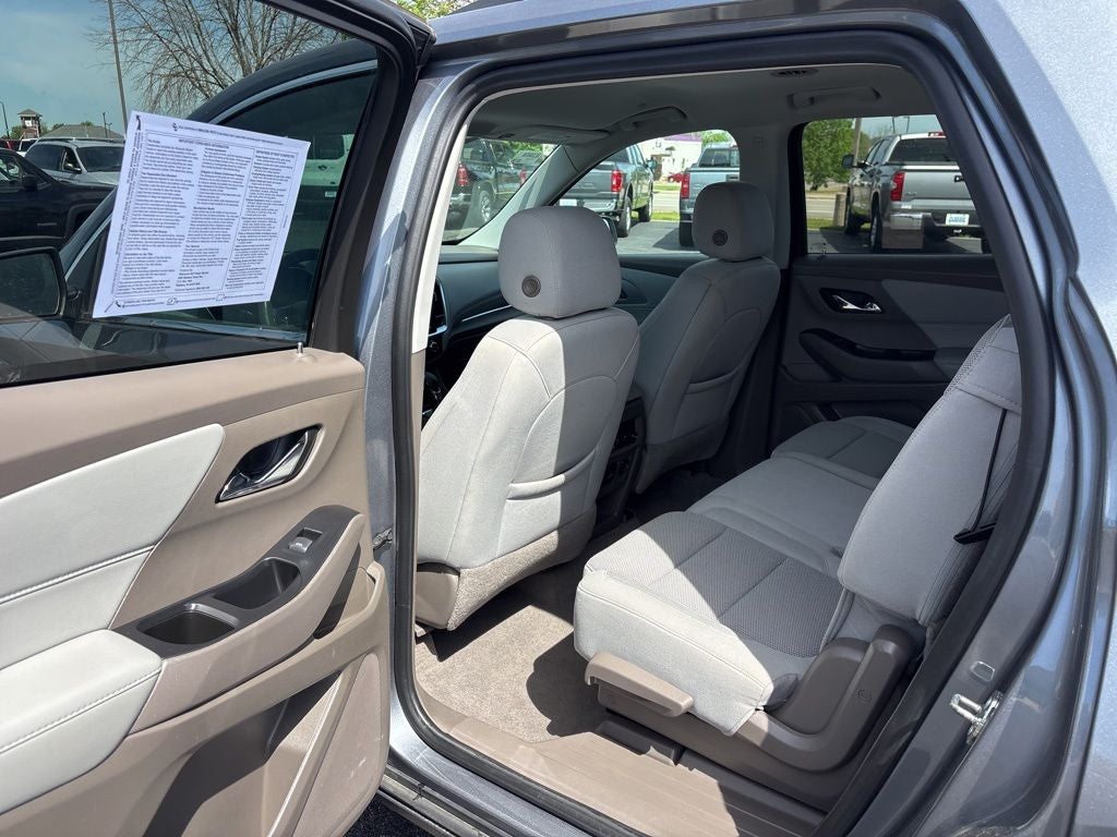 2021 Chevrolet Traverse LT Cloth