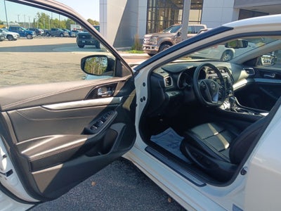 2023 Nissan Maxima SV