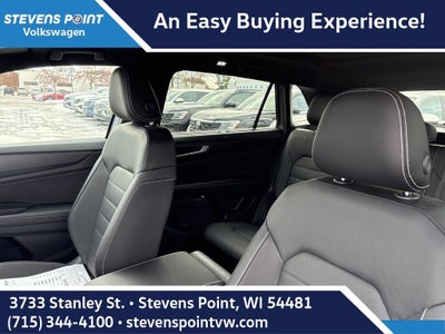 2026 Volkswagen Atlas Cross Sport 2.0T SEL R-Line Black