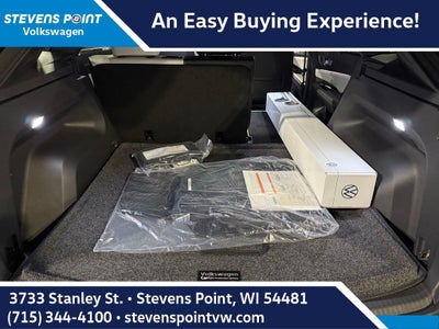 2026 Volkswagen Atlas Cross Sport 2.0T SEL Premium R-Line