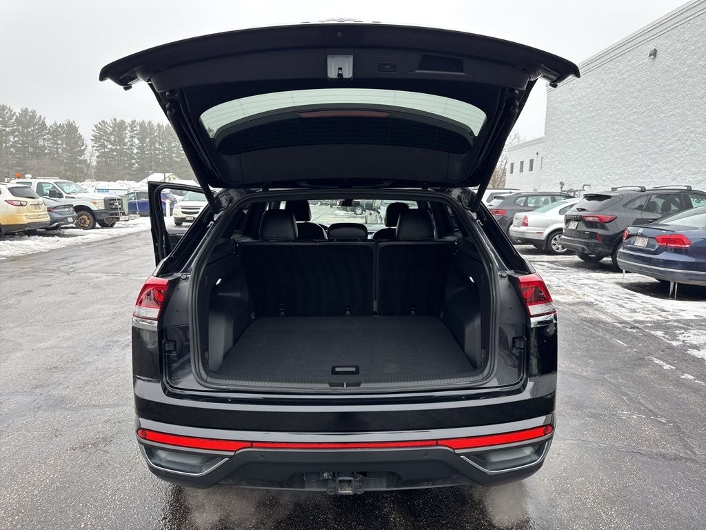 2024 Volkswagen Atlas Cross Sport 2.0T SE w/Technology