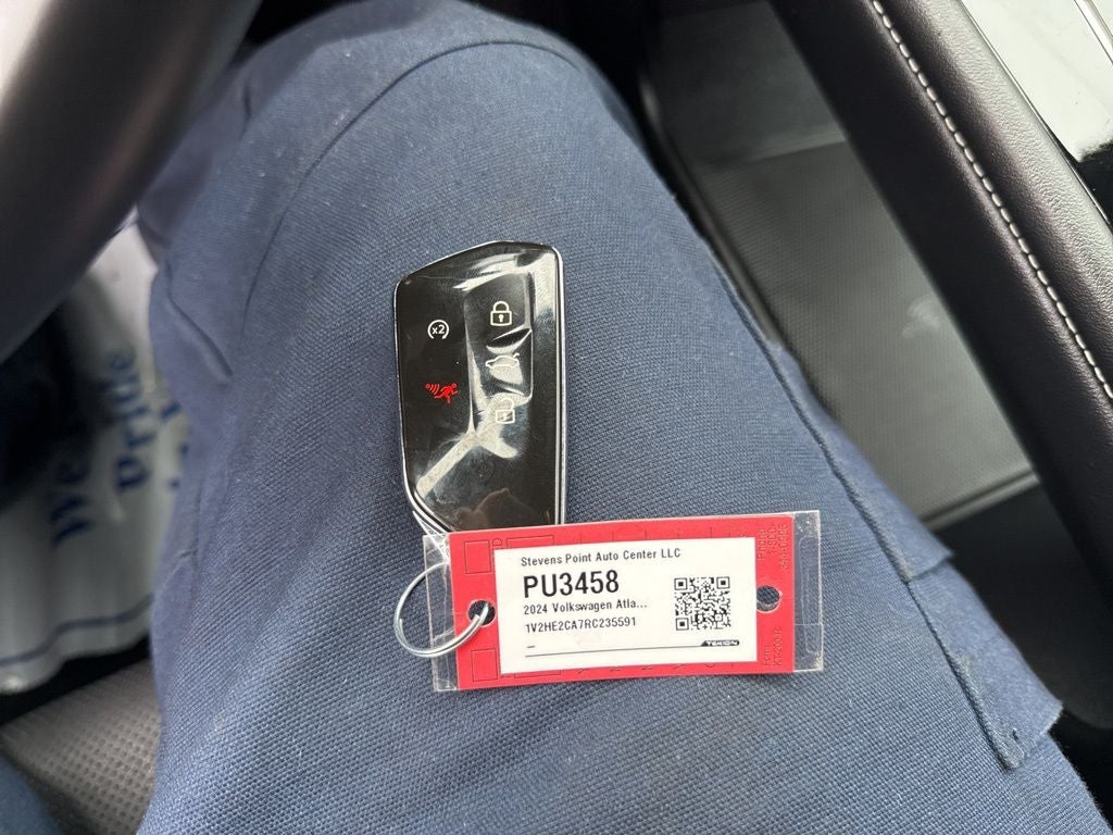 2024 Volkswagen Atlas Cross Sport 2.0T SE w/Technology