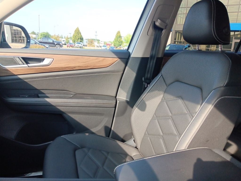 2026 Volkswagen Atlas 2.0T SE w/ Technology