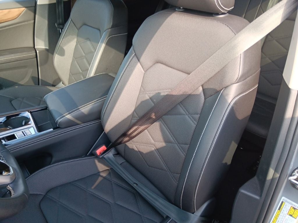 2026 Volkswagen Atlas 2.0T SE w/ Technology