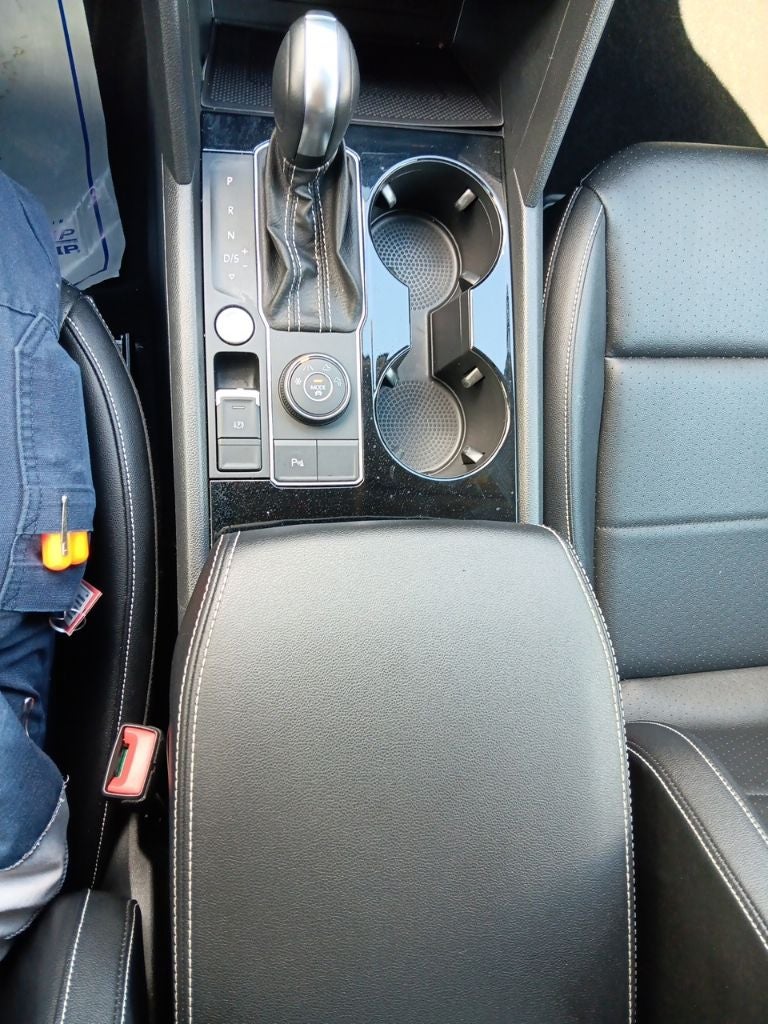 2023 Volkswagen Atlas 3.6 SE w/ Technology