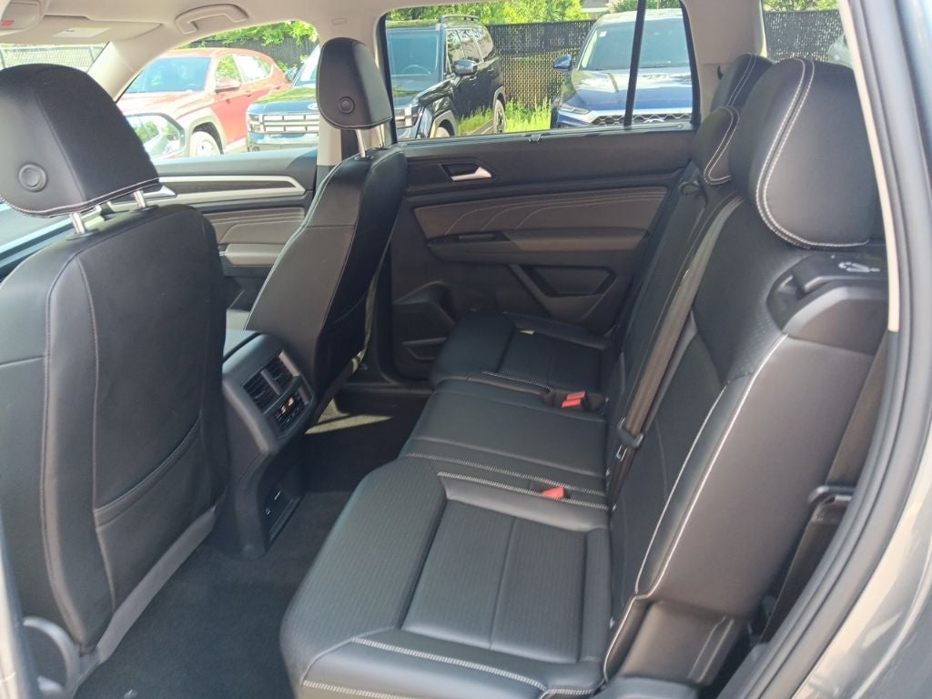 2023 Volkswagen Atlas 3.6 SE w/ Technology