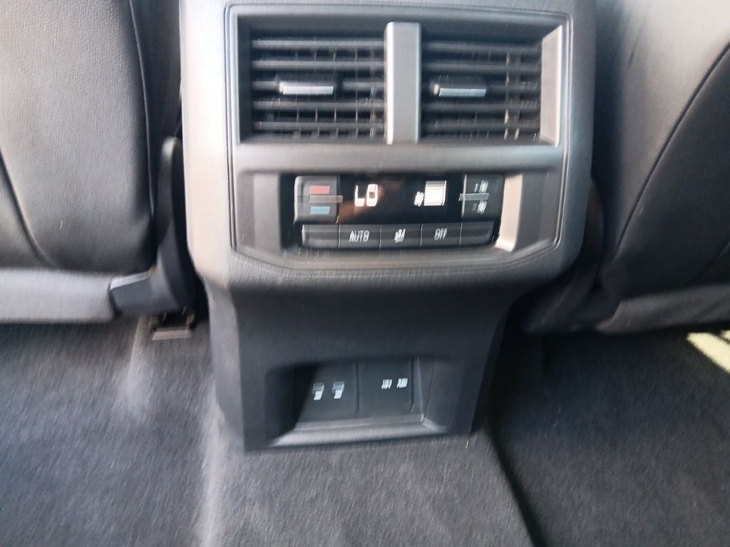 2023 Volkswagen Atlas 3.6 SE w/ Technology