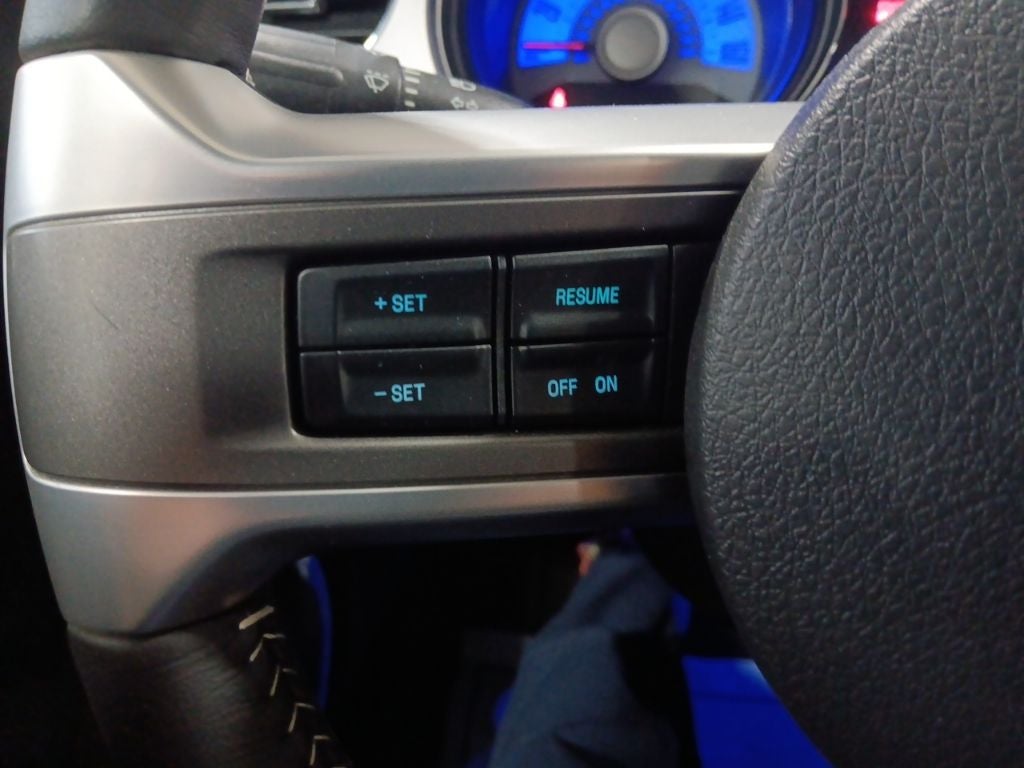 2012 Ford Mustang V6 Premium Manual