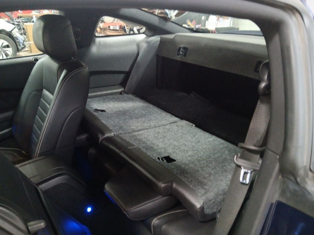 2012 Ford Mustang V6 Premium Manual