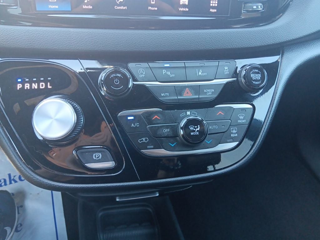 2025 Chrysler Pacifica Select