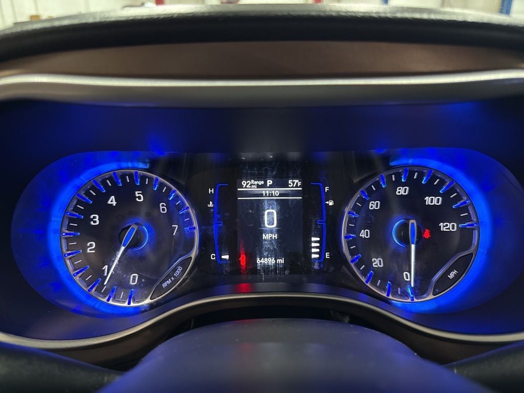 2023 Chrysler Voyager LX