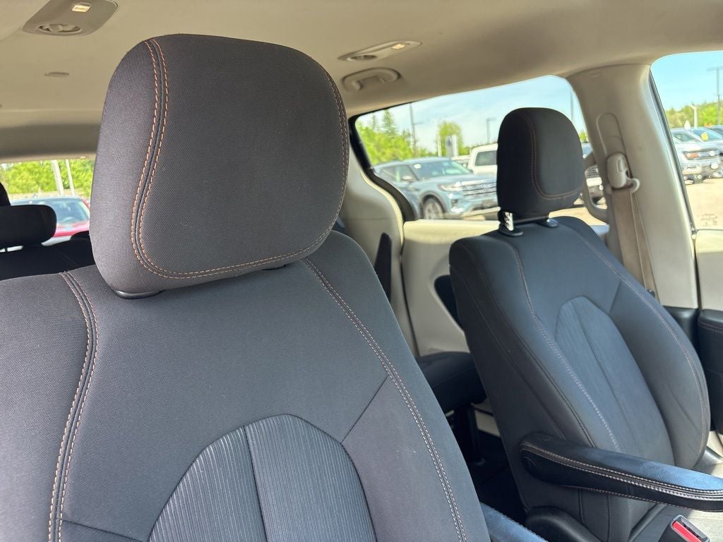 2017 Chrysler Pacifica Touring