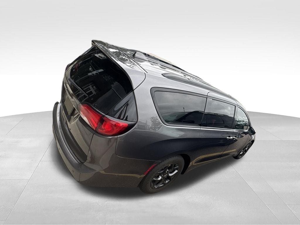 2020 Chrysler Pacifica Touring L Plus