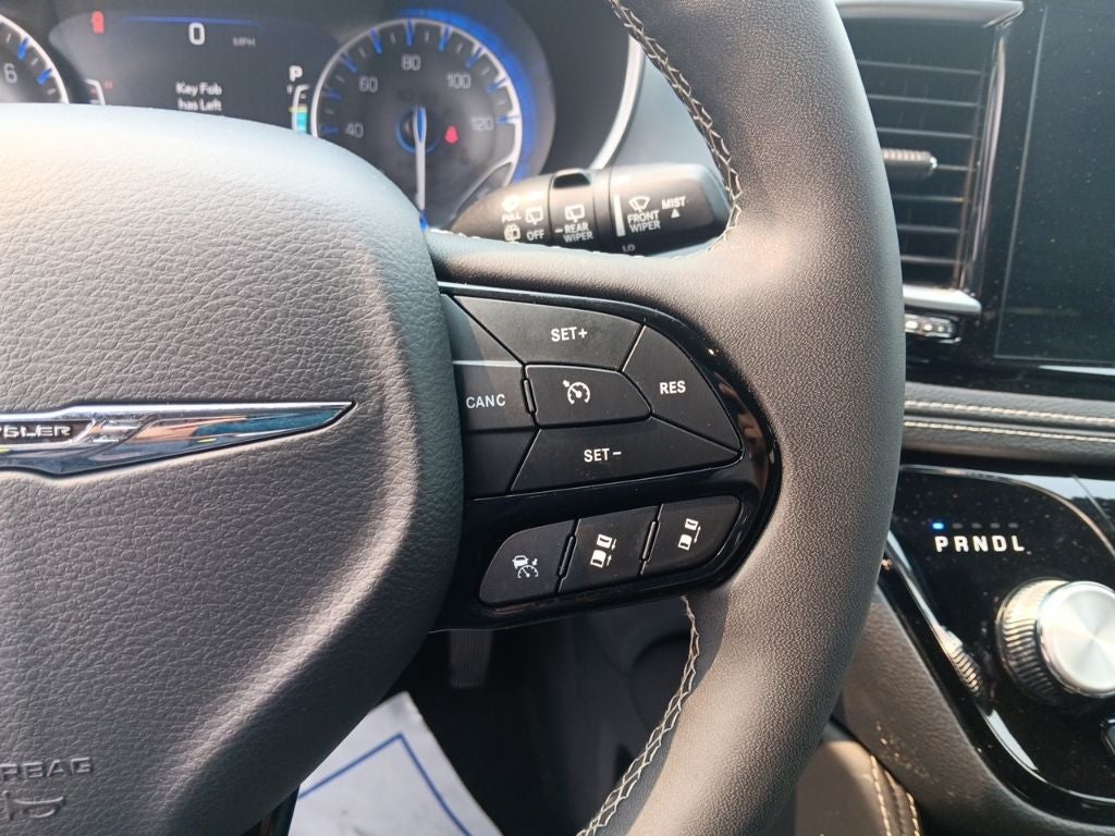 2025 Chrysler Pacifica Limited