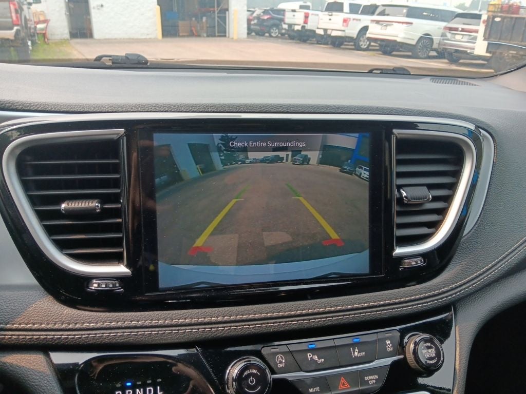 2025 Chrysler Pacifica Limited