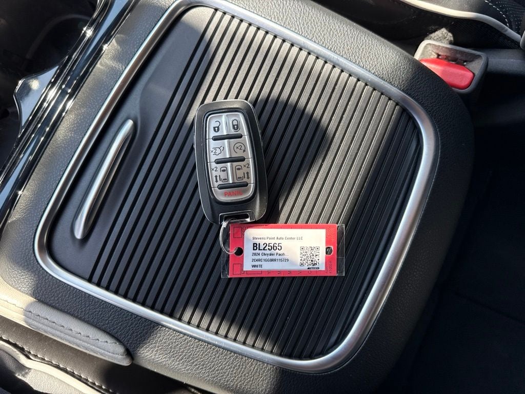 2024 Chrysler Pacifica Limited