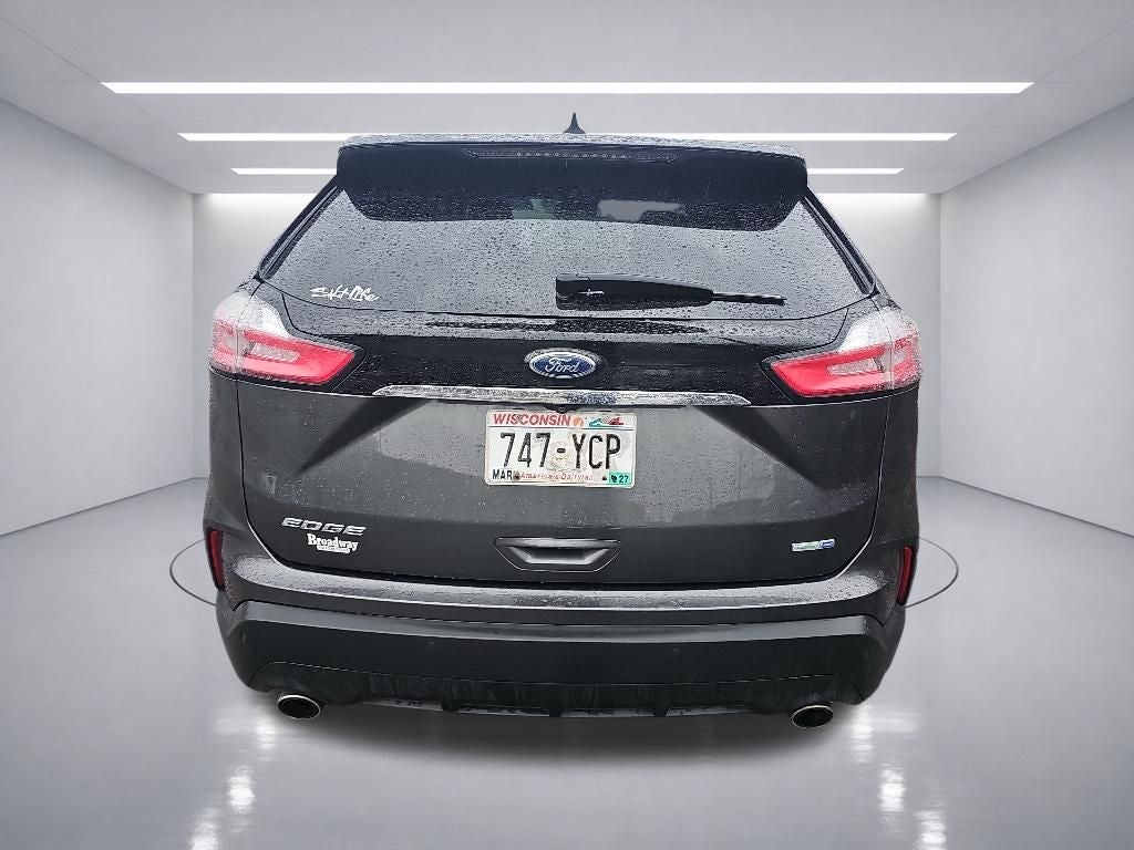 2020 Ford Edge SE