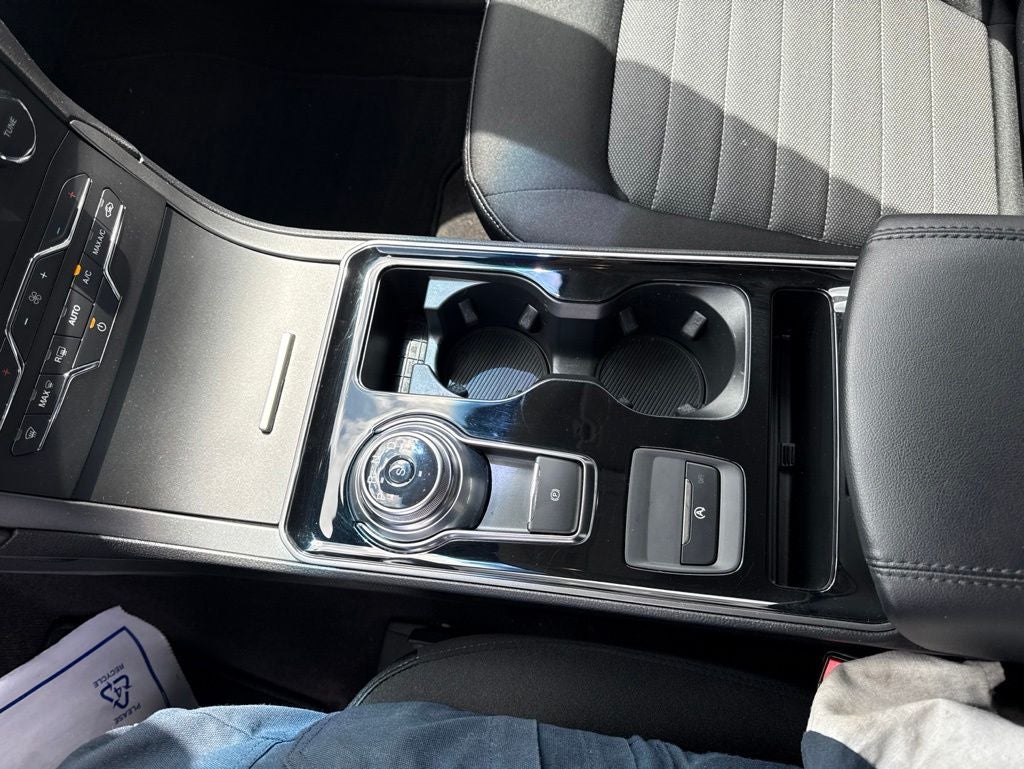 2020 Ford Edge SE