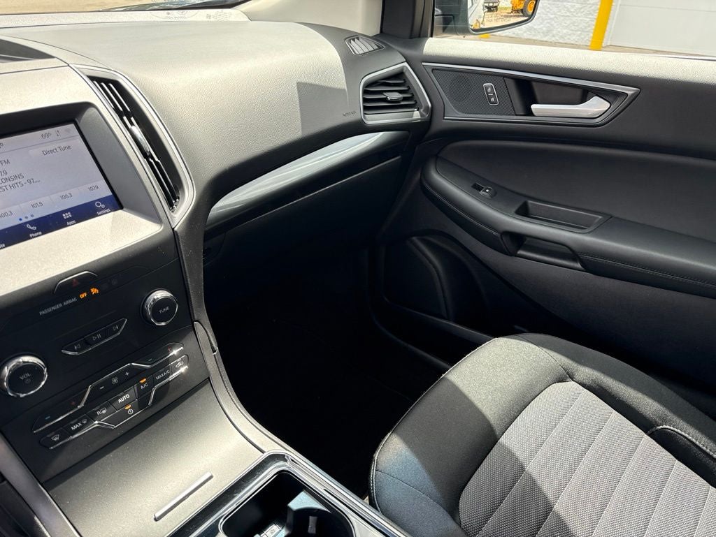 2020 Ford Edge SE