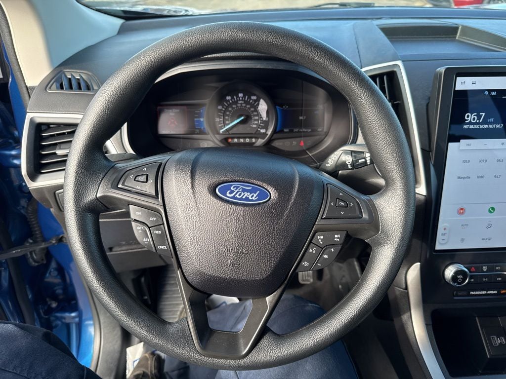 2022 Ford Edge SE