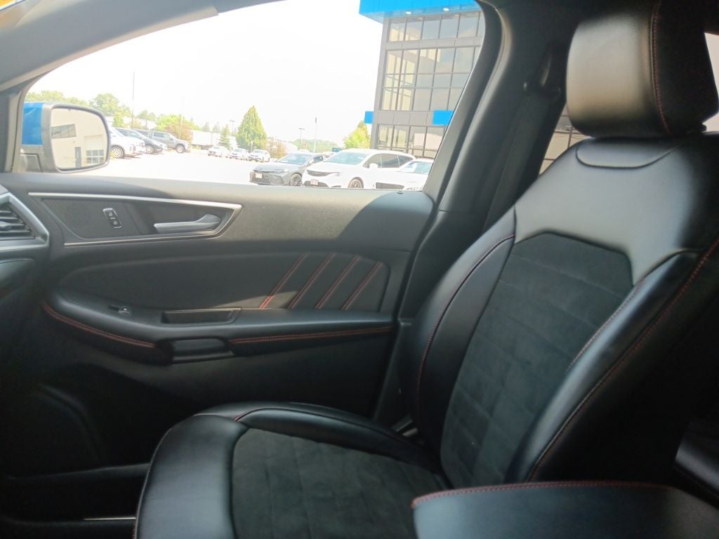 2023 Ford Edge ST Line