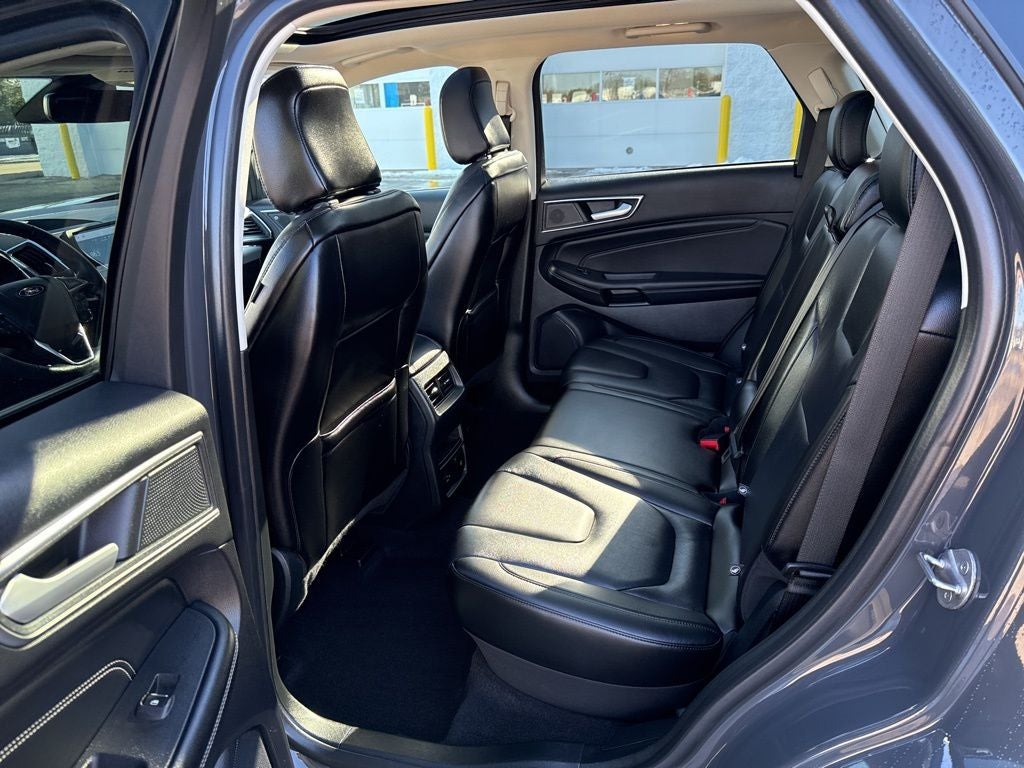 2021 Ford Edge Titanium