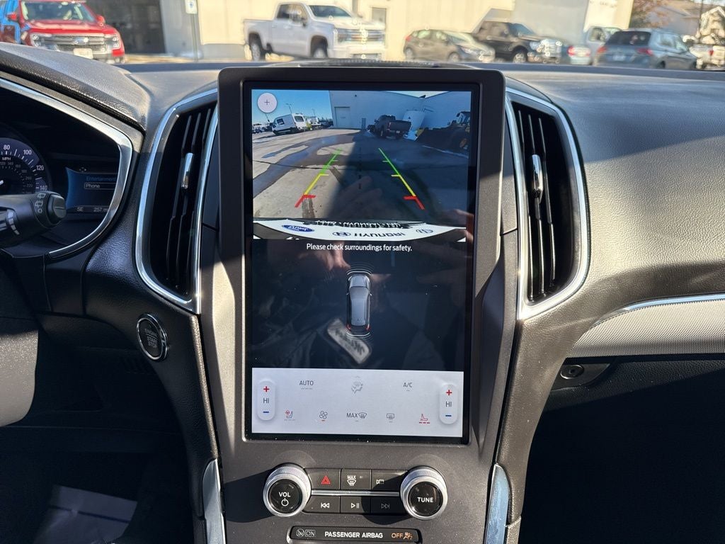 2021 Ford Edge Titanium