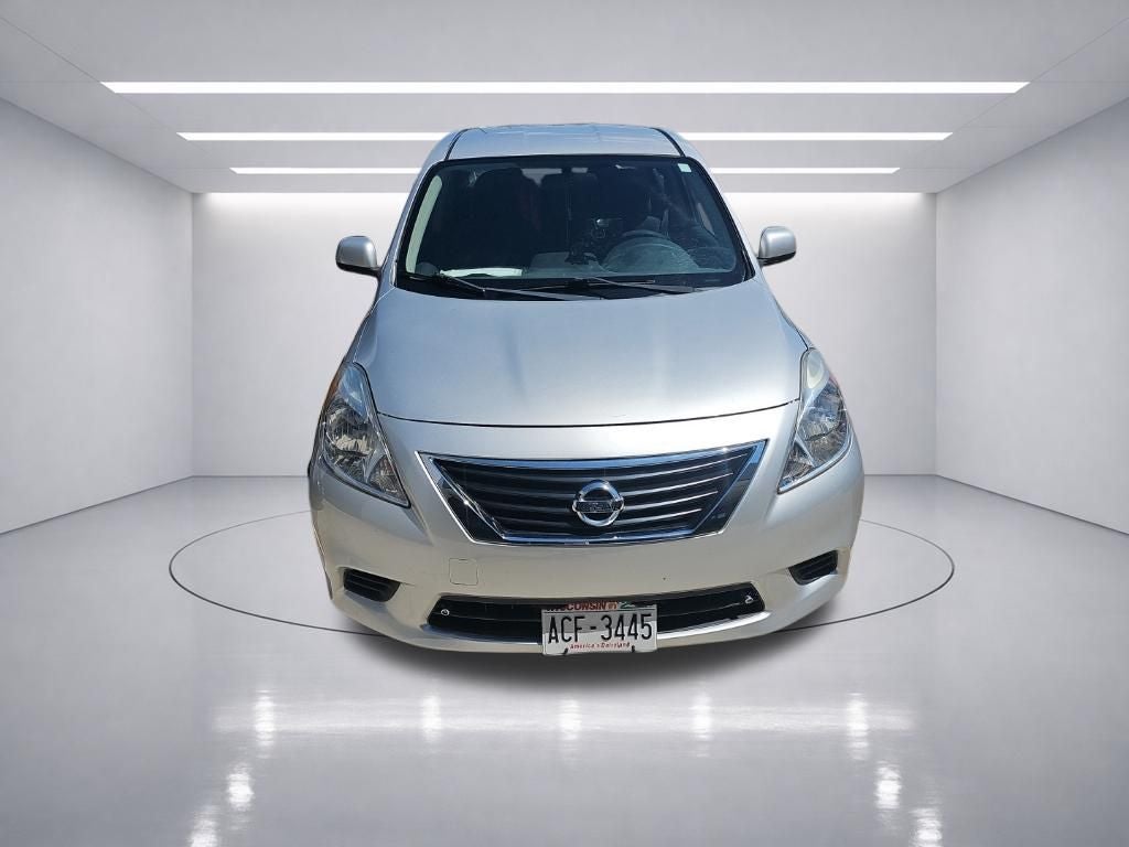 2012 Nissan Versa 1.6 SV
