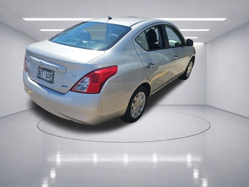 2012 Nissan Versa 1.6 SV