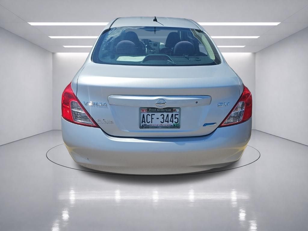 2012 Nissan Versa 1.6 SV