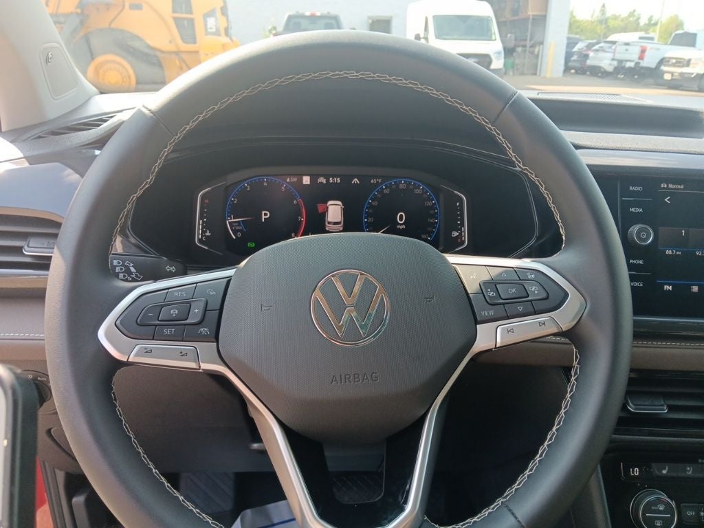 2024 Volkswagen Taos 1.5T SEL