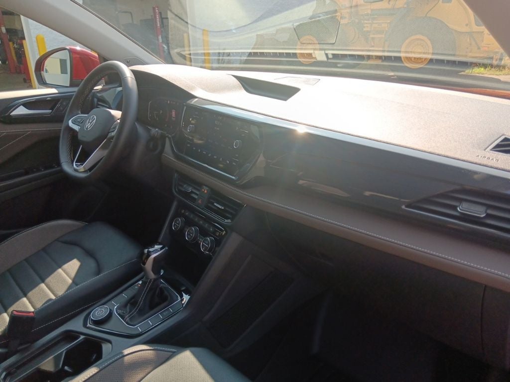 2024 Volkswagen Taos 1.5T SEL