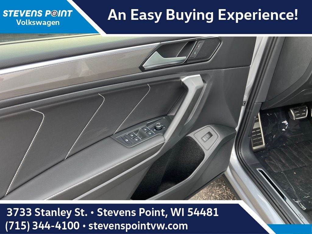 2024 Volkswagen Tiguan 2.0T SE R-Line Black