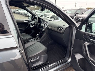 2023 Volkswagen Tiguan 2.0T SE R-Line Black