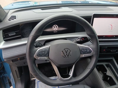 2025 Volkswagen Tiguan 2.0T SE R-Line Black