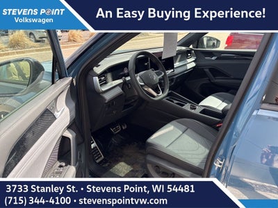 2026 Volkswagen Tiguan 2.0T SE R-Line Black