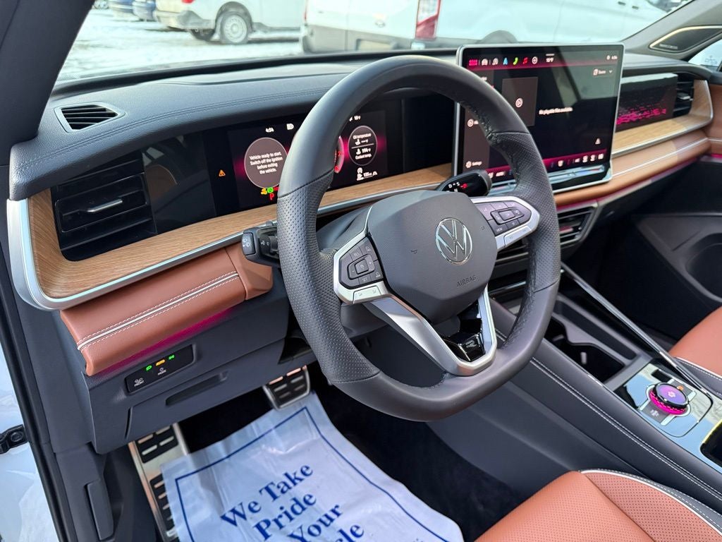 2025 Volkswagen Tiguan 2.0T SEL R-Line