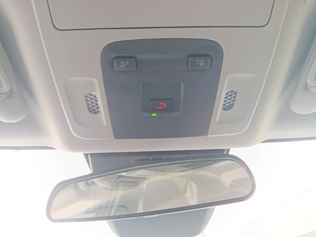 2025 Toyota Camry LE HYBRID