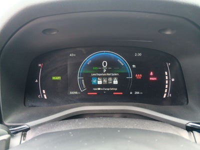 2025 Toyota Camry SE HYBRID