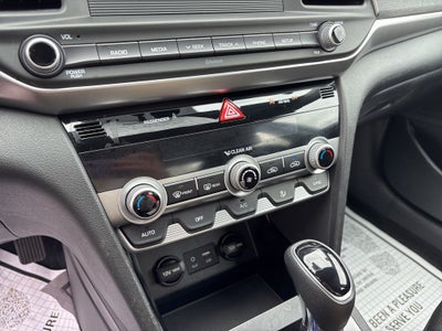 2020 Hyundai Elantra SE