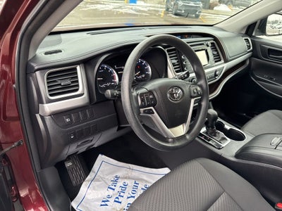 2017 Toyota Highlander LE