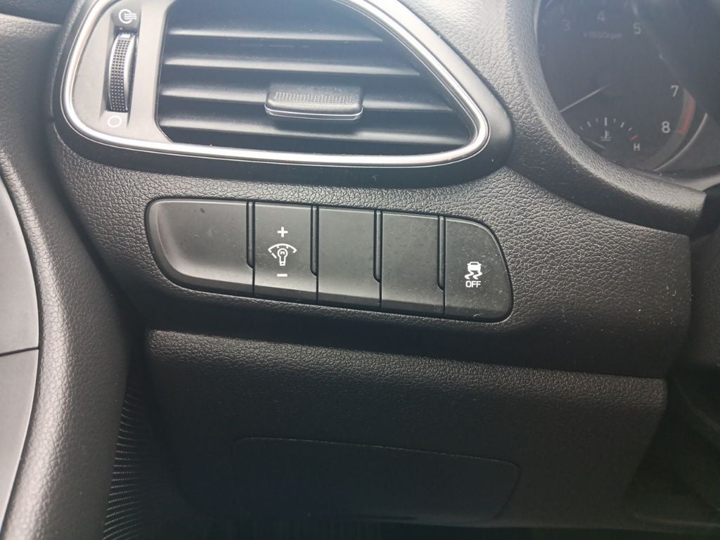 2018 Hyundai Elantra GT Base
