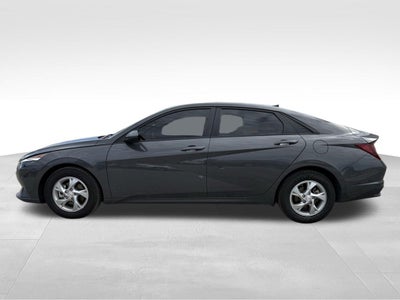 2023 Hyundai Elantra SE