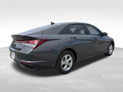 2023 Hyundai Elantra SE