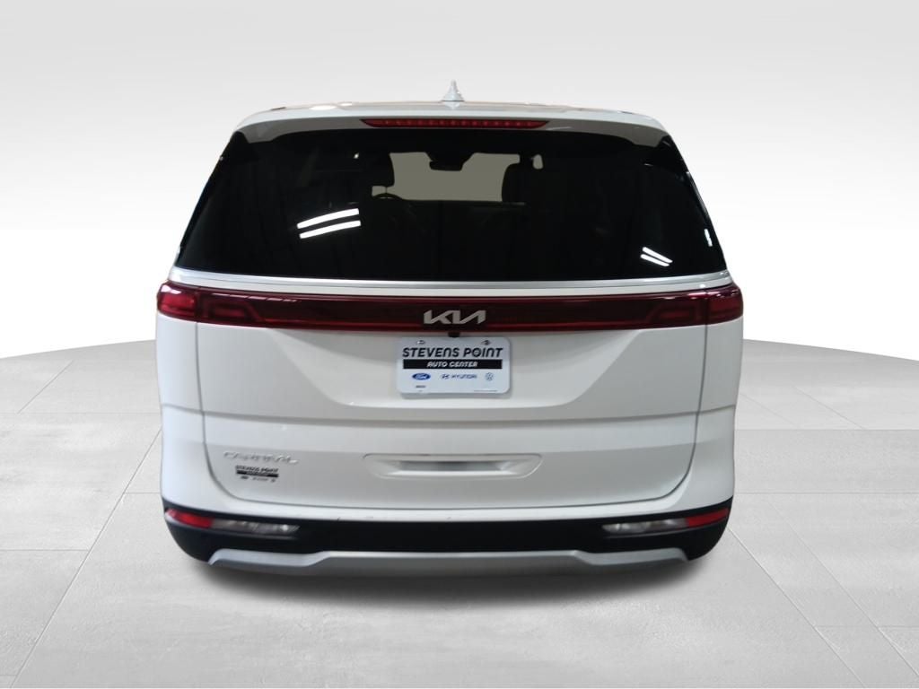 2024 Kia Carnival LX
